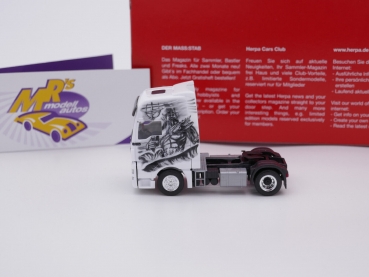 Preview: Herpa 314480 # MAN TGX XXL Zugmaschine " Poseidon, Gott des Meeres Bayern " 1:87