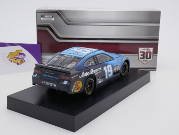 Preview: Lionel Racing C192123AOIMT # Toyota NASCAR 2021 " Martin Truex Jr. - Auto-Owners Insurance " 1:24