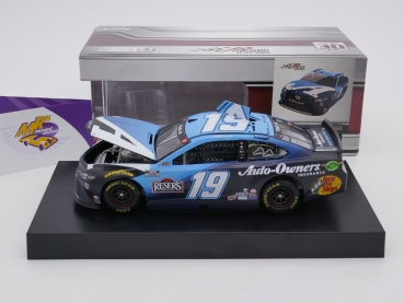 Preview: Lionel Racing C192123AOIMT # Toyota NASCAR 2021 " Martin Truex Jr. - Auto-Owners Insurance " 1:24