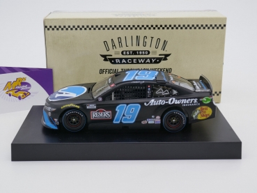 Preview: Lionel Racing C192123AODMT # Toyota NASCAR 2021 " Martin Truex Jr. - Auto-Owners Insurance Throwback " 1:24