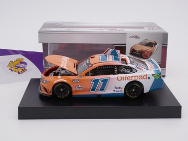 Preview: Lionel Racing C112123OFPDH # Toyota NASCAR 2021 " Denny Hamlin - Offerpad " 1:24