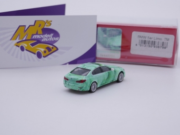 Preview: Herpa 936798 # BMW 5er Limousine (G30) " grün - marmoriert " 1:87