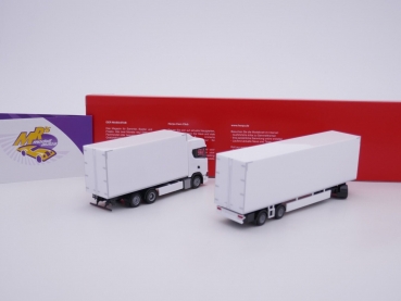 Preview: Herpa 315319 # Scania CS 20 HD Schwedencombi Baujahr 2020 " weiß-schwarz " 1:87