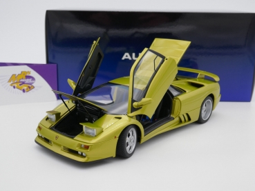 Preview: AUTOart 79157 # Lamborghini Diablo SE30 Baujahr 1993 " gelbmetallic " 1:18