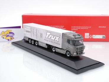 Preview: Herpa 122252 # DAF XG Kühlkoffer-Sattelzug 2/3 " Sven Raddatz / Trux " 1:87