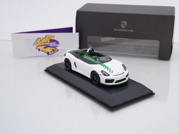 Preview: Spark WAP0200180NBSP # Porsche Boxster Bergspyder Baujahr 2015 " weiß-grün " 1:43