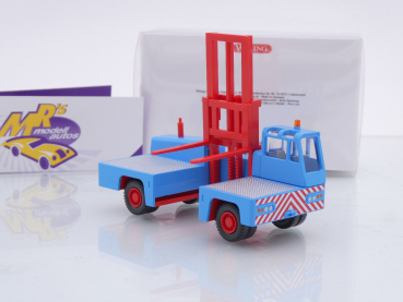 Preview: Wiking 0667 03 # Container Seitenstapler Baujahr 1968-77 " hellblau-rot " 1:87