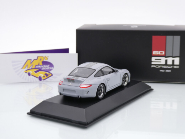 Preview: Spark WAP0200110RSCL # Porsche 911 (997) Sport Classic Baujahr 2010 " Sportgrau " 1:43