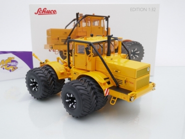 Preview: Schuco 07845 # Kirovets K700 mit Doppelbereifung " gelb " 1:32