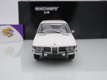 Preview: Minichamps 155029202 # BMW 2500 (E3) Limousine Baujahr 1968 " weiß " 1:18