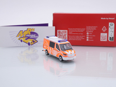 Preview: Herpa 097826 # Mercedes-Benz Sprinter Halbbus '18 " Feuerwehr Wiesbaden " 1:87