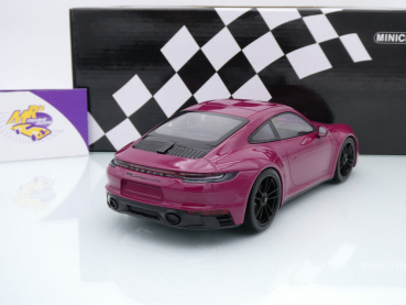 Preview: Minichamps 155063102 # Porsche 911 Carrera 4 GTS Coupe Baujahr 2020 " Rubystar " 1:18