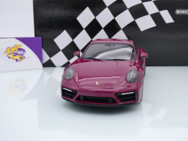 Preview: Minichamps 155063102 # Porsche 911 Carrera 4 GTS Coupe Baujahr 2020 " Rubystar " 1:18