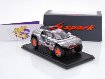 Preview: Spark S3188 # Audi RS Q e-tron Nr.200 Rallye Dakar 2022 " Stephane Peterhansel - Edouard Boulanger " 1:43