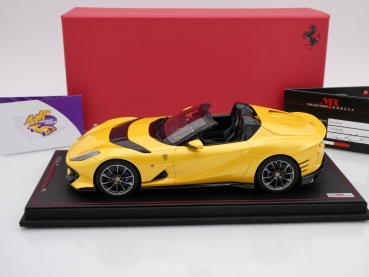 Preview: MR FE034A # Ferrari 812 Competizione A Spyder Baujahr 2021 " Ferrarigelb-schwarz (Giallo Tristrato) " 1:18