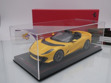 Preview: MR FE034A # Ferrari 812 Competizione A Spyder Baujahr 2021 " Ferrarigelb-schwarz (Giallo Tristrato) " 1:18