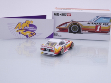 Preview: TSM MINI GT KHMG029 # Datsun Fairlady Z Nr.1 weiß-rot-gelb-orange " Kaido GT House Version 1 " 1:64