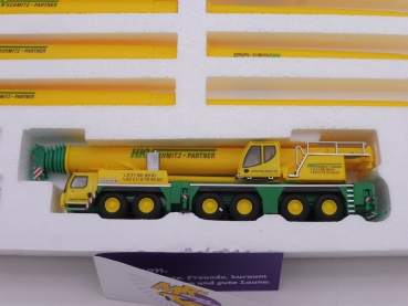 Preview: Herpa 312882 # Liebherr LTM 1300-6.2 Mobilkran gelb-grün " HKV Krane " 1:87