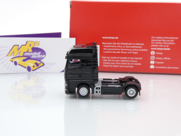 Preview: Herpa 315876-002 # MAN TGX GX 2-achs Zugmaschine " schwarz " 1:87