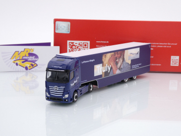 Herpa 317054 # Mercedes-Benz Actros Gigaspace Koffer-Sattelzug " Lufthansa / Truly Yours " 1:87