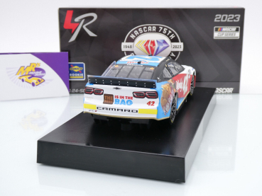 Preview: Lionel Racing C422323WBBNG # Chevrolet Camaro ZL1 NASCAR 2023 " Noah Gragson - Wendy's Biggie Bag " 1:24