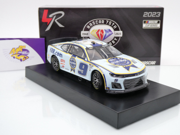 Lionel Racing CX92323KBBCL # Chevrolet Camaro ZL1 NASCAR 2023 " Chase Elliott - Kelley Blue Book " 1:24
