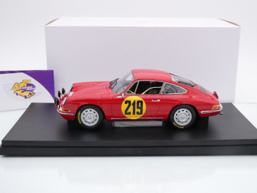 Preview: Matrix 1607-032 # Porsche 911S Nr.219 Klassen Sieger Rallye Monte Carlo 1967 " Vic Elford - David Stone " 1:18