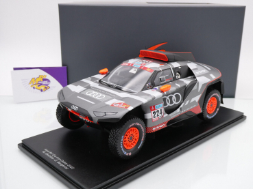 Spark 18S828 # Audi RS Q e-tron Nr.224 Rallye Dakar 2022 " Mattias Ekström - Emil Bergkvist " 1:18
