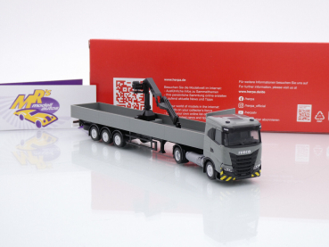 Preview: Herpa 316415 # Iveco S-Way Pritschen-Sattelzug mit Ladekran " dunkelgrau " 1:87