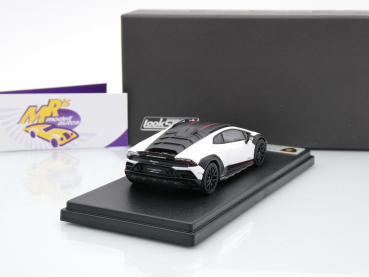 Preview: Look Smart LS542B # Lamborghini Huracan Sterrato Baujahr 2023 " mattweiß ( Bianco Phanes ) " 1:43