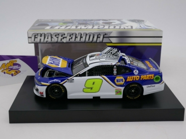Preview: Lionel Racing CX92023NACLCHA # Chevi NASCAR 2020 " Chase Elliott - NAPA 2020 Champion " 1:24