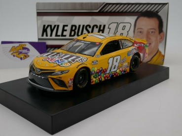 Lionel Racing C182023KMKB # Toyota NASCAR 2020 " Kyle Busch -  M&M's Chocolate Minis " 1:24