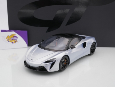 GT Spirit GT873 # McLaren Artura Sportwagen Baujahr 2021 " silbermetallic " 1:18