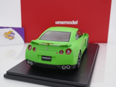 Preview: Onemodel 18 # Nissan GT-R R35 Baujahr 2008 " Mat Green " 1:18