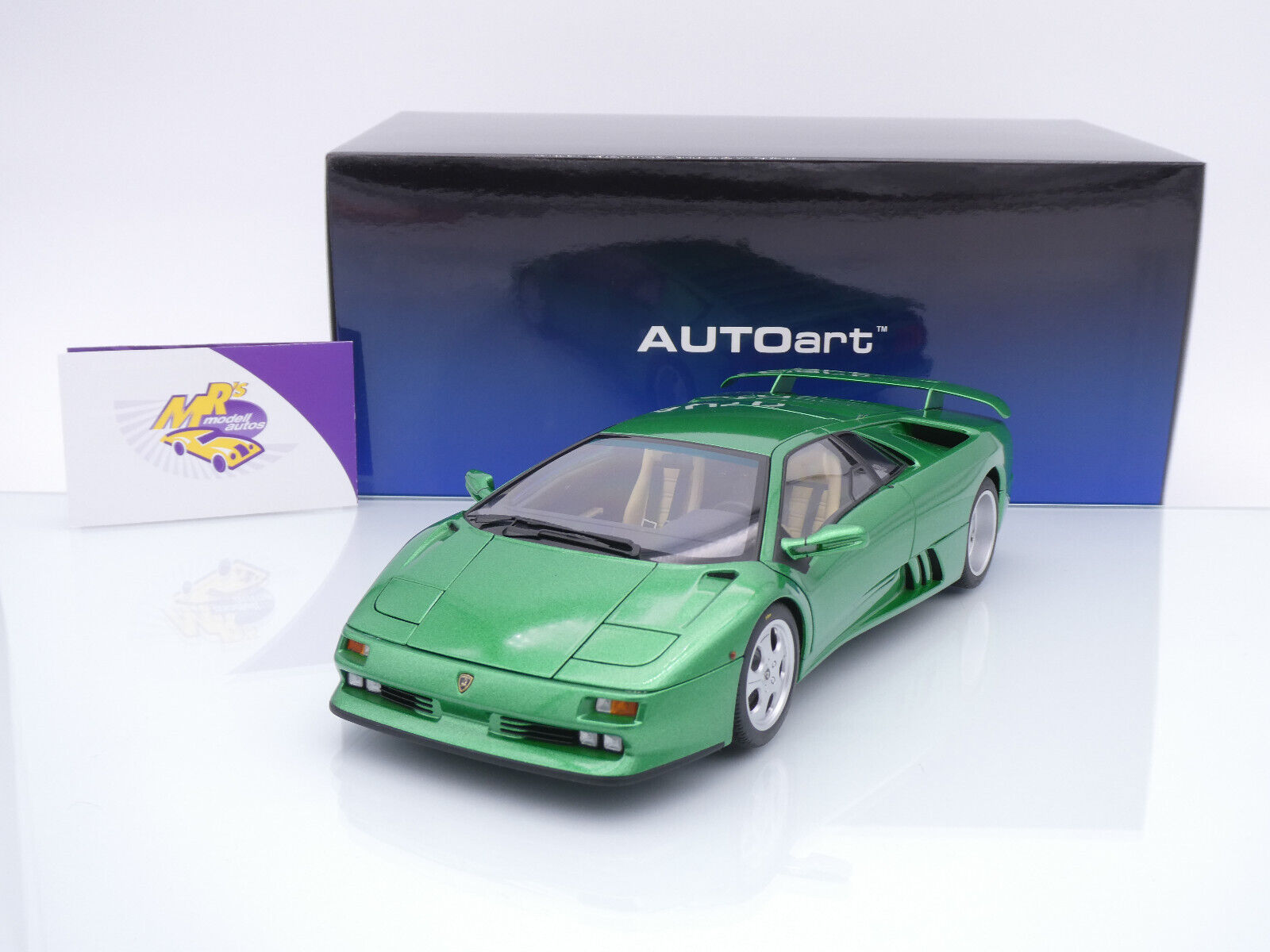 AUTOart Lamborghini Diablo SE30 1:18 Diecast Car - White (79141) | Achetez sur