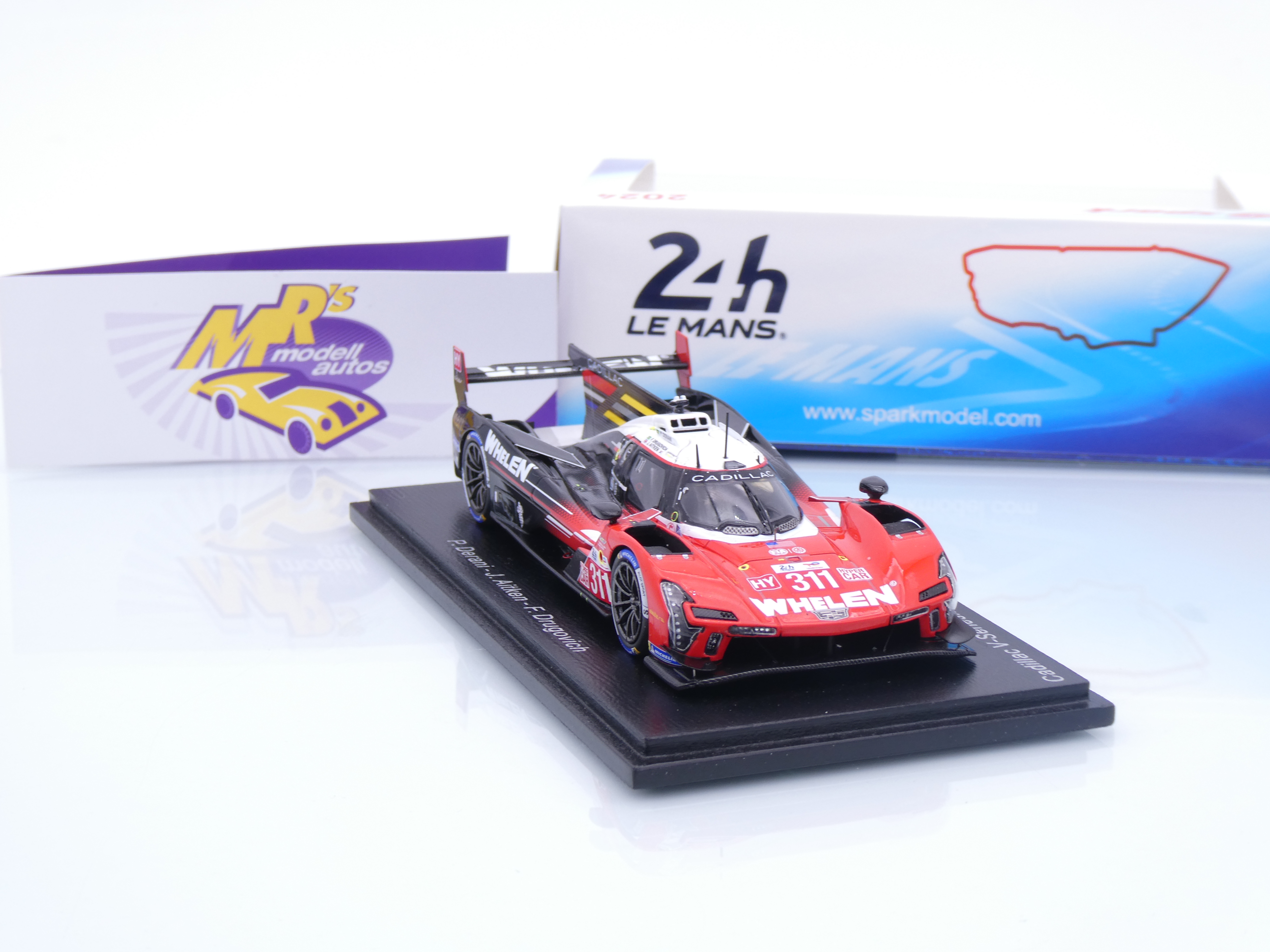 Cadillac V-Series.R n° 2 3rd 24h Le Mans 2023 1/18 Spark 18S910