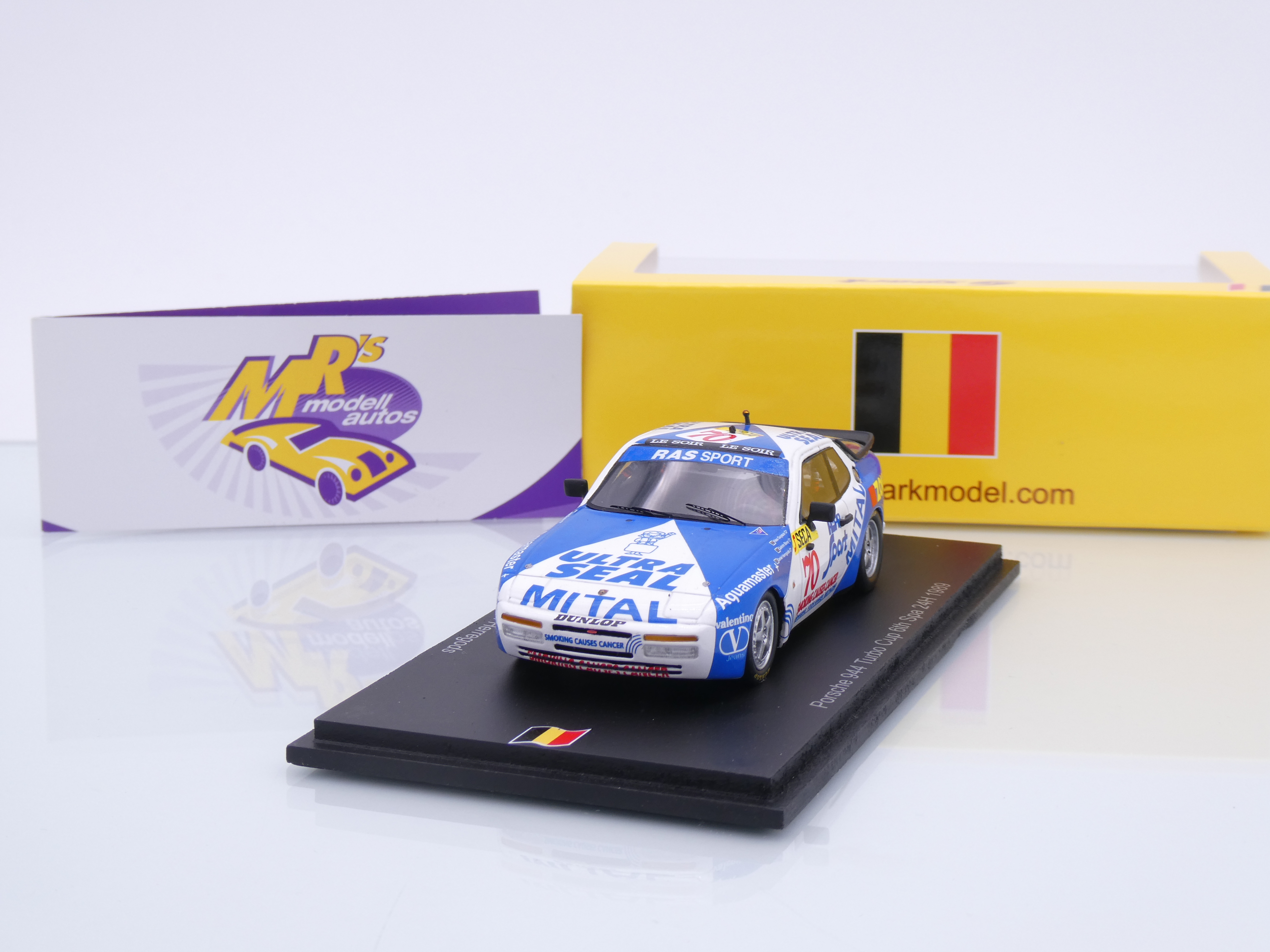 Modèle Réduit Spark 1:43 Porsche 944 Turbo #70 24H Spa 1989 - Neuf Sous Boîte