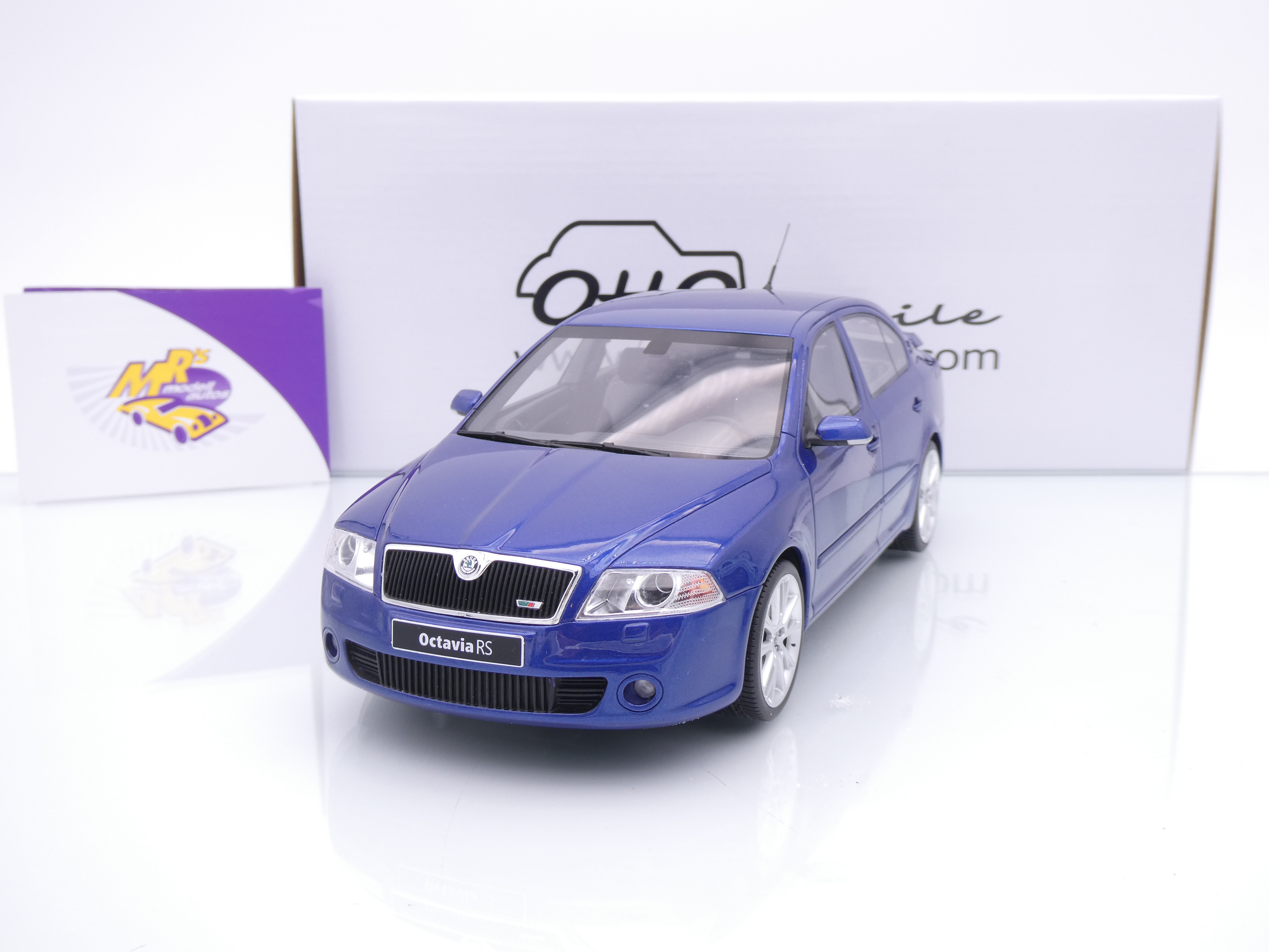Modèle Réduit Skoda Octavia RS 2.0 TFSI Race Blue Métallisé OTTO 1/18 - Neuf
