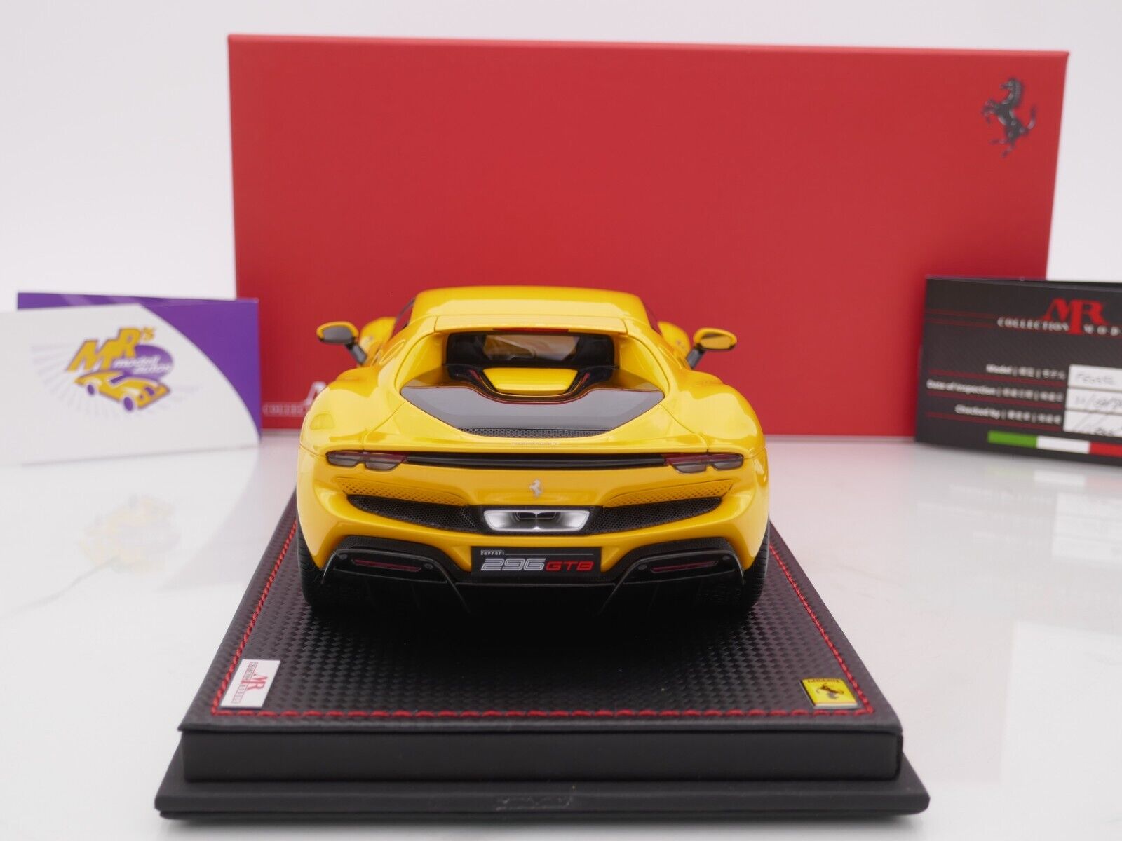 Ferrari 296 GTS Giallo Tristrato (LookSmart) 1/43e