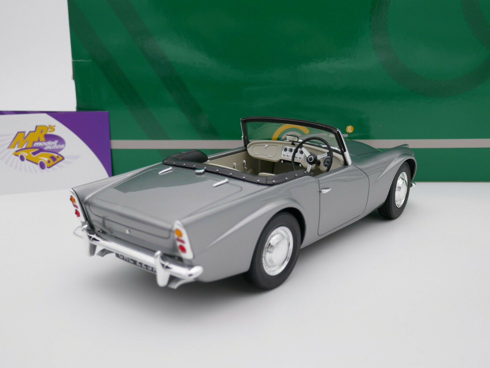 104-046 Cult 1/18 ダイムラー Daimler SP250 104-046 Cult 1/18