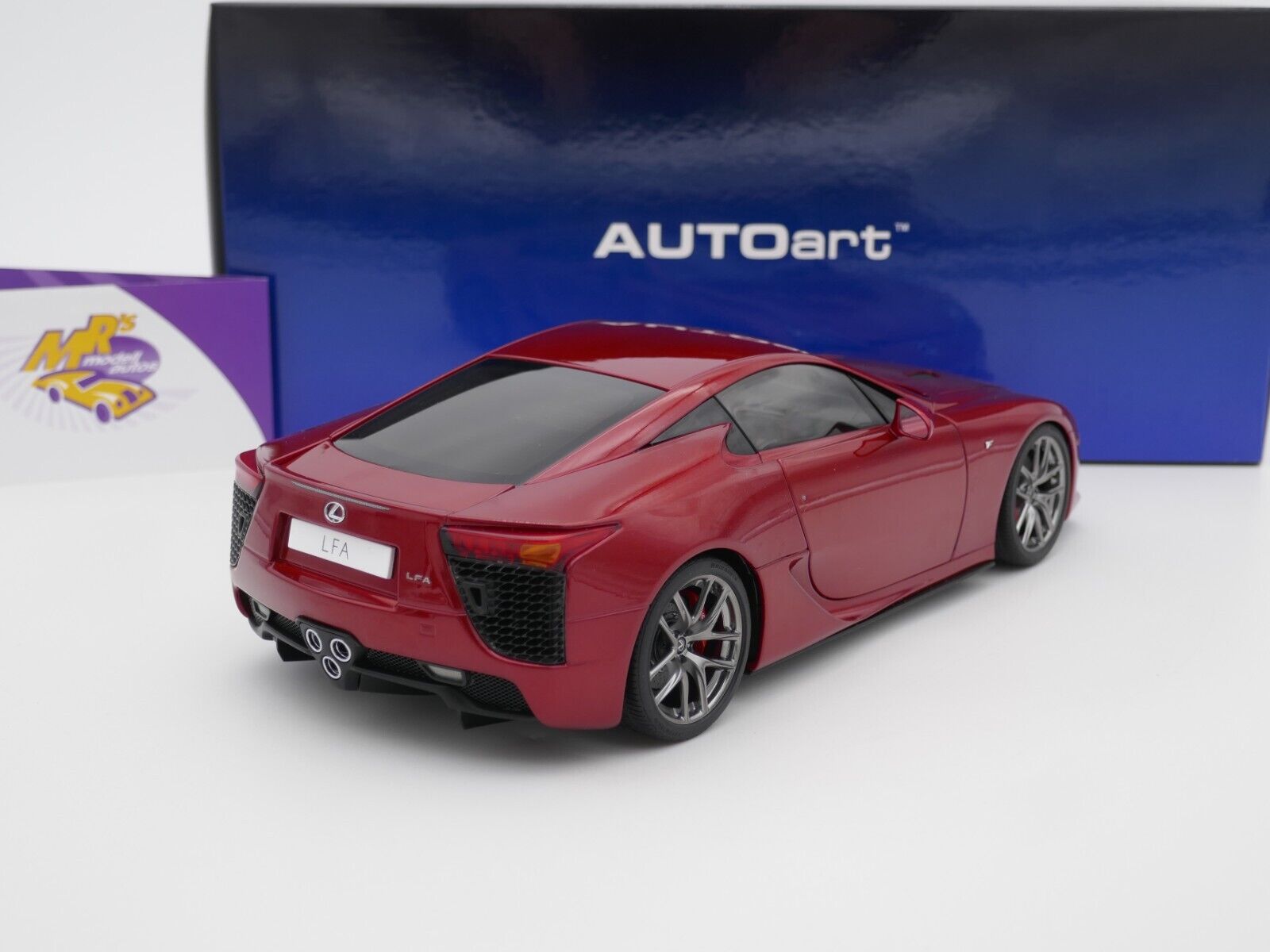 Mrs Modellautos - AUTOart 78853 # Lexus LFA Coupe Baujahr 2010