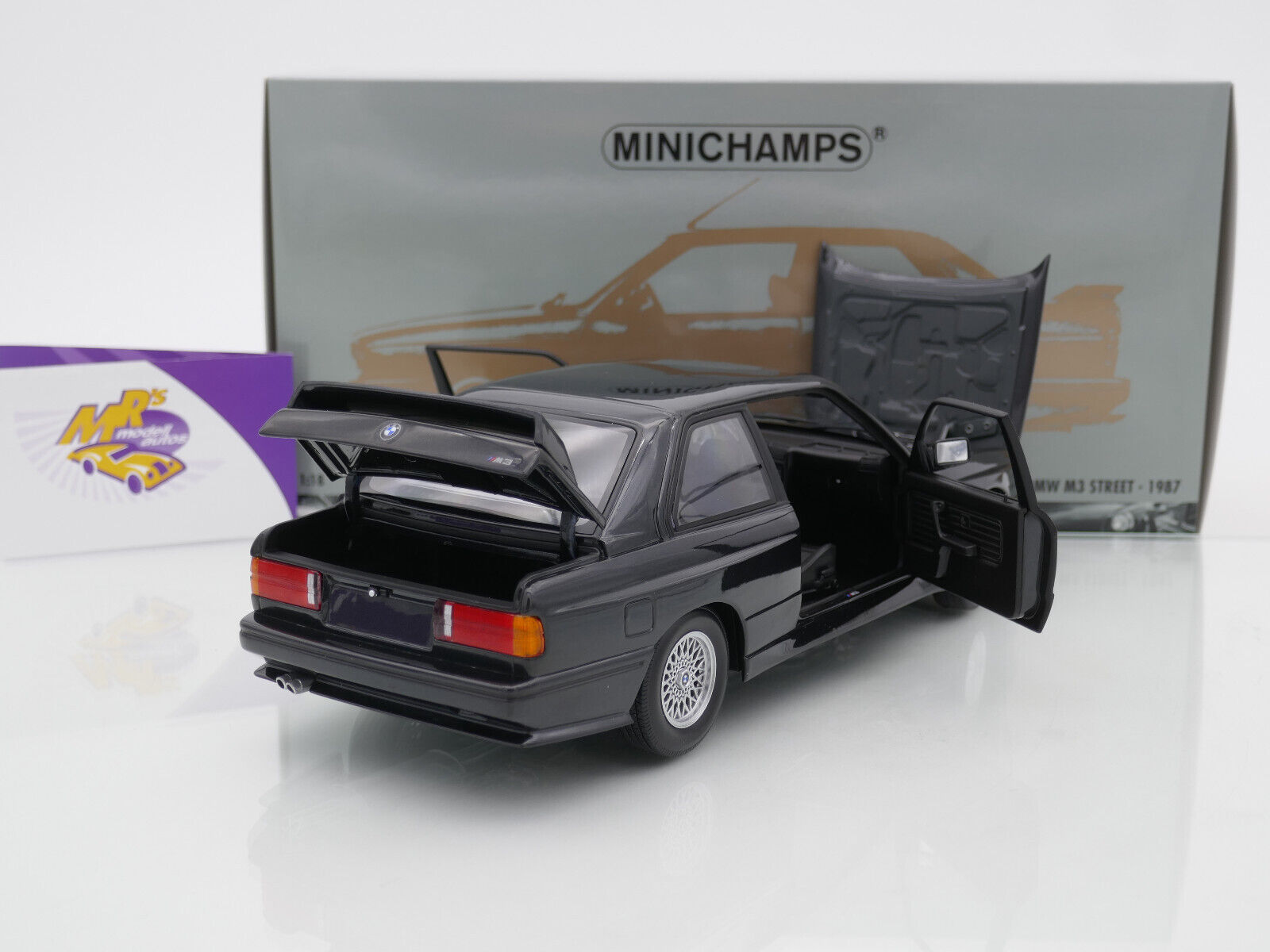 Mrs Modellautos - Minichamps 180020306 # BMW M3 (E30) Street