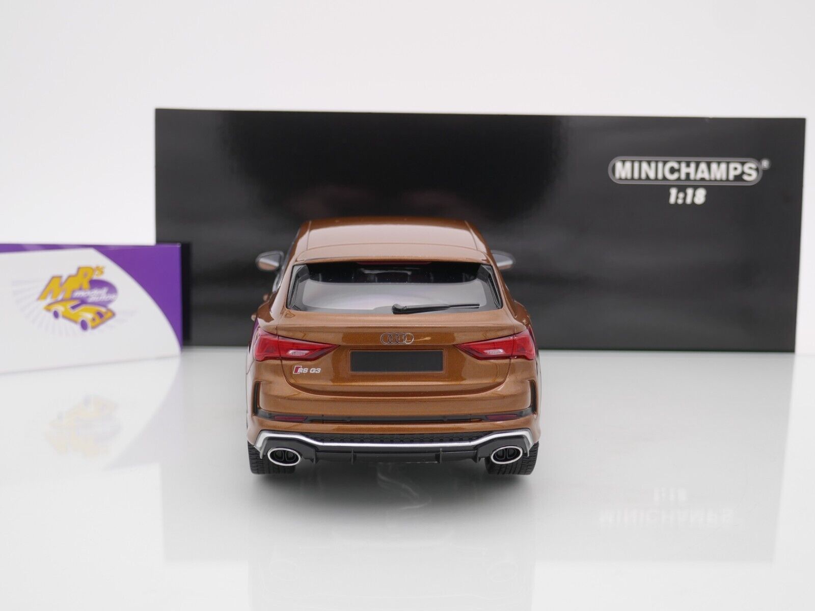 Modellino Auto MINICHAMPS 1/18 - Audi RSQ3 Sportback 2019 Colore Marrone Metallizzato