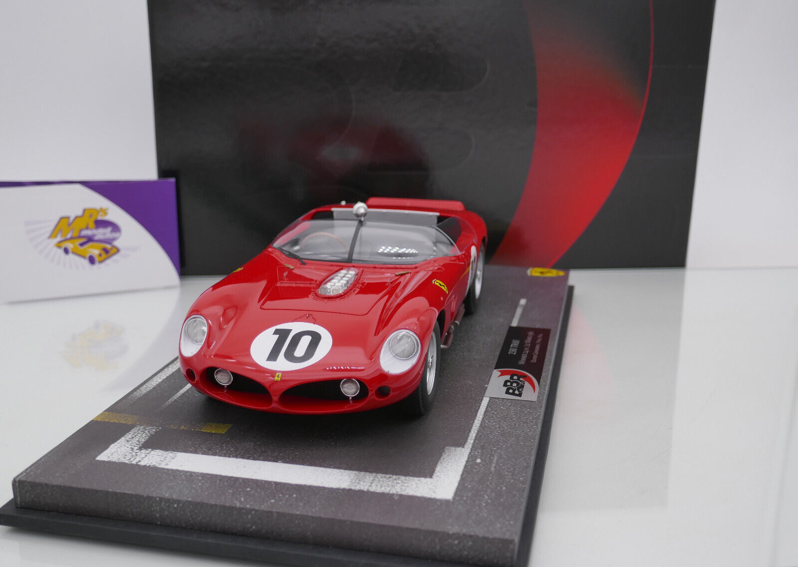 BBR-MODELS BBRC1804 Echelle 1/18 | FERRARI 250 TR61 3.0L V12 TEAM SEFAC N 10 WINNER 24h LE MANS