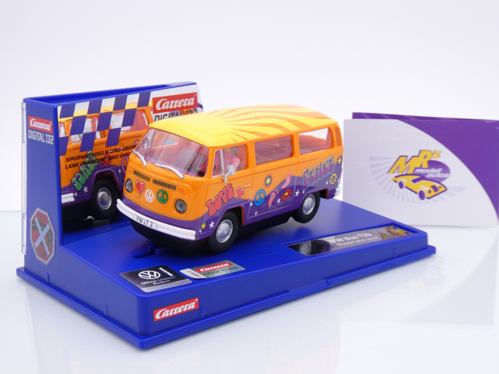 Carrera Digital 31095 # Volkswagen VW Bus T2b " Peace and Love  Hippie " 1:32