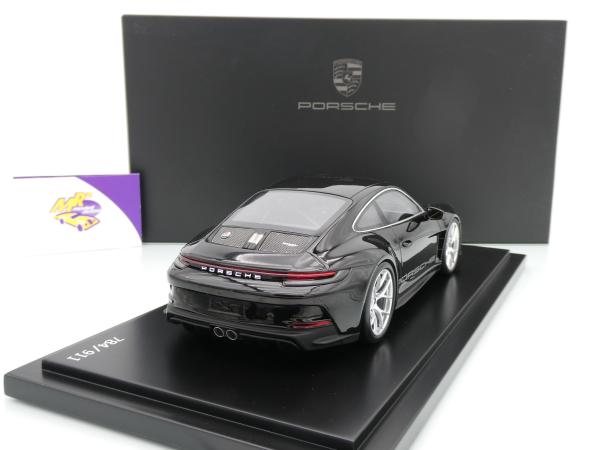 Spark WAP0213140R0ST # Porsche 911 (992) S/T Baujahr 2023 " schwarz " 1:18