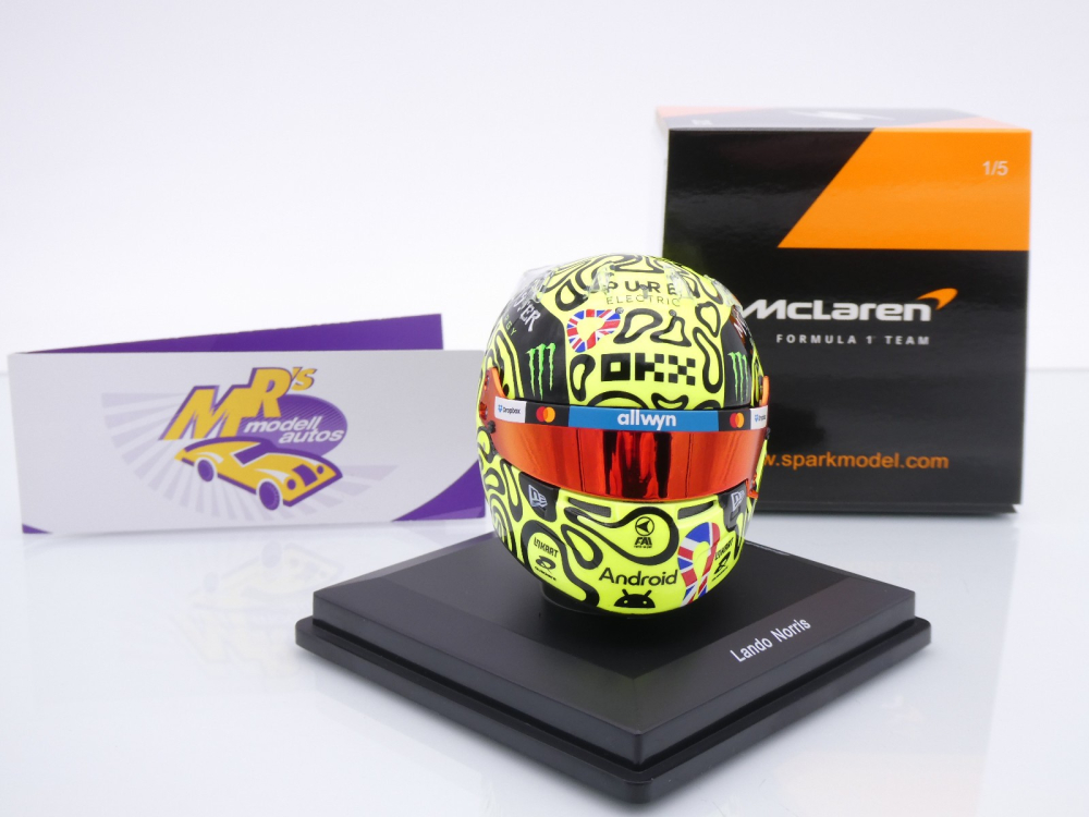 Spark 5HF217 # Helm Formel 1 McLaren #4 " Lando Norris - Sieger Großbritannien GP / F1 Weltmeister 2025 " 1:5