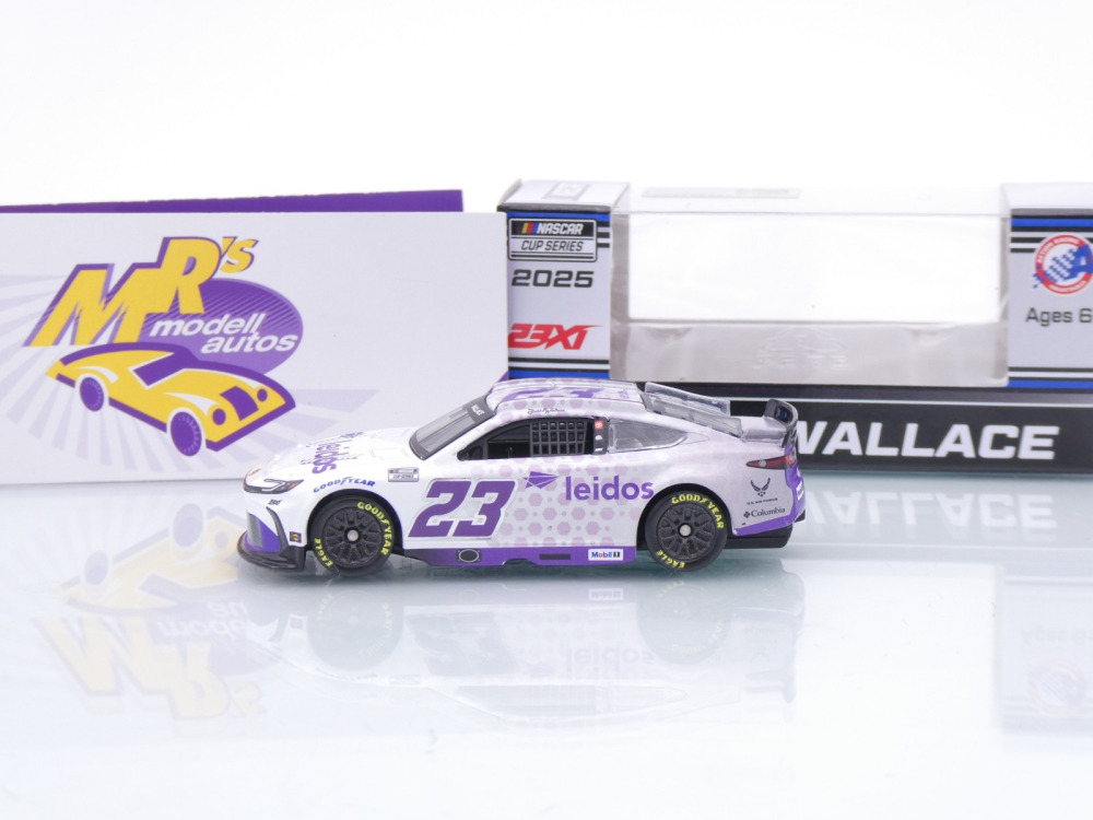 Lionel Racing C232565LEIDX # Toyota Camry NASCAR 2025 " Bubba Wallace - Leidos " 1:64
