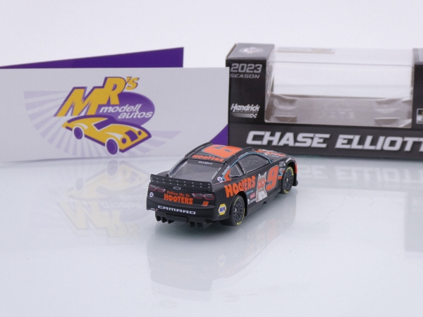Lionel Racing CX92365HOOCL # Chevrolet Camaro ZL 1 NASCAR 2023 " Chase Elliott - Hooters 40th Anniversary " 1:64