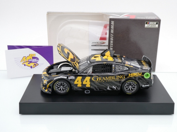 Lionel Racing C442223GSUGB # Chevrolet Camaro ZL1 NASCAR 2022 " Greg Biffle - Grambling State University " 1:24